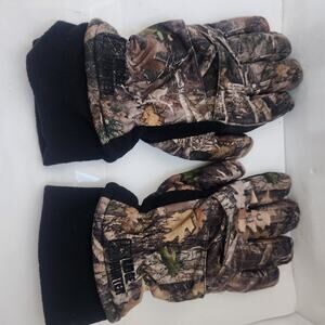 Ridge Hunter Camo insulated Gloves, size Med-Large
